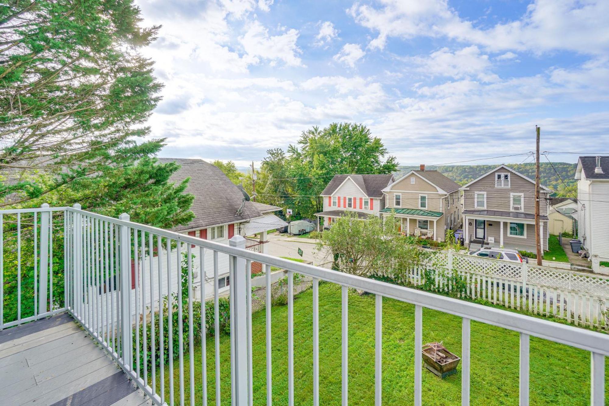 Epic Brunswick Apartment, Deck With Private Hot Tub! Bagian luar foto
